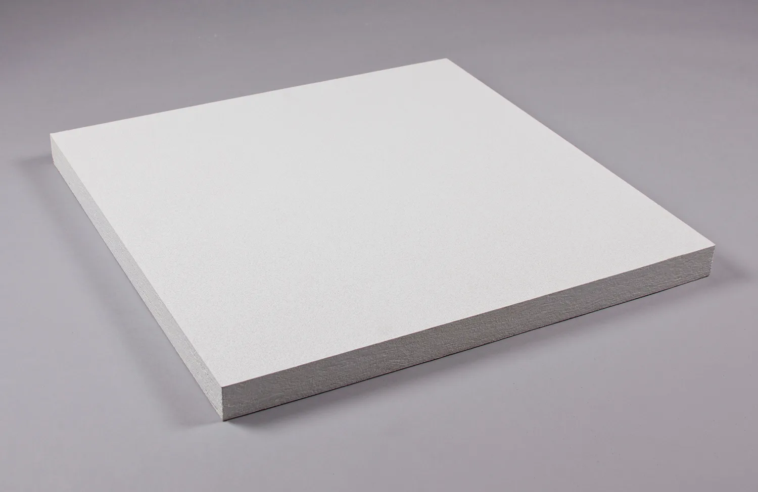 Lydabsorberende loftplader