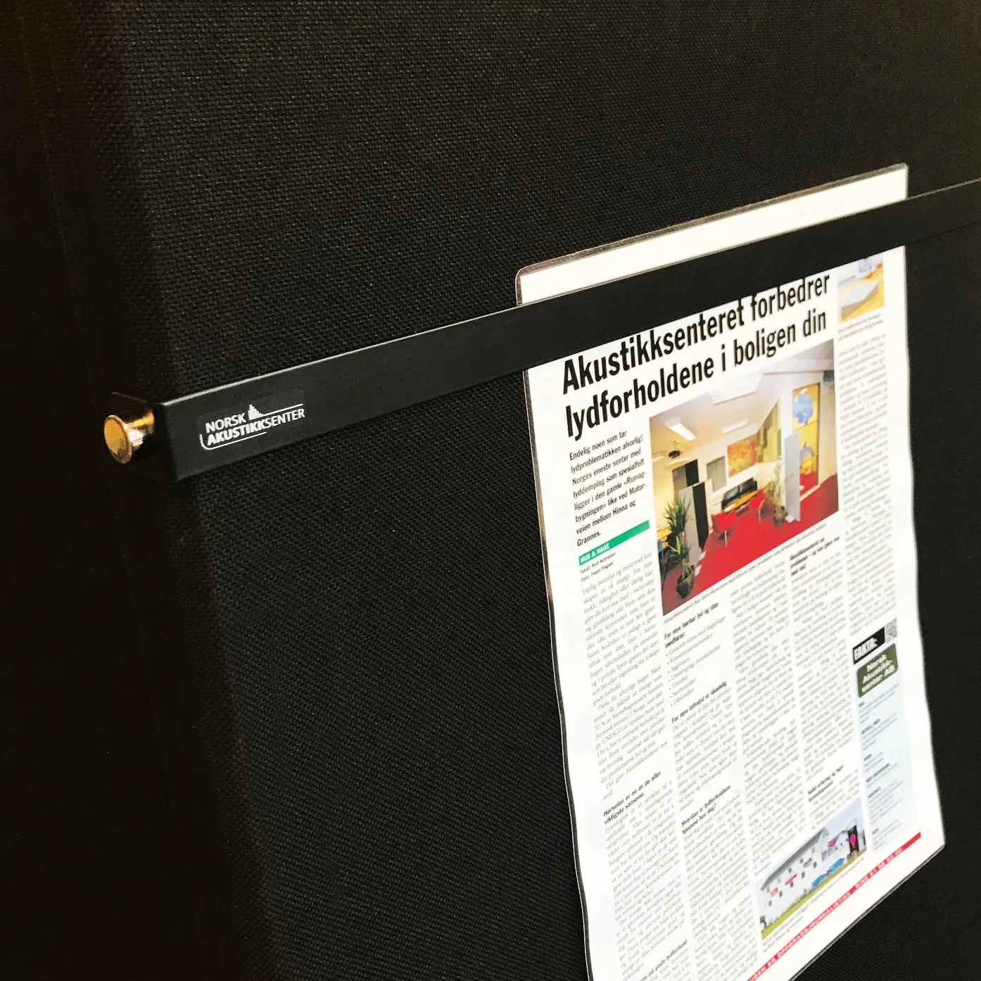 Festeskinne til skillevegg og oppslagstavle - Billede 2