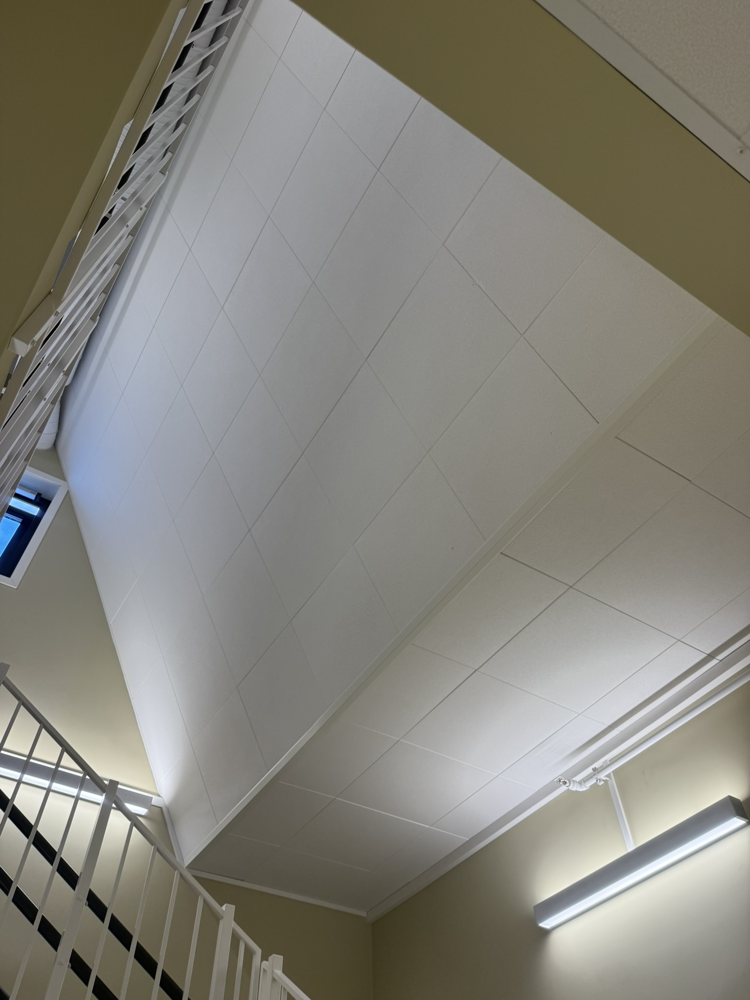 Loke™ 40mm Hvit - lyddempende plate - Image 7